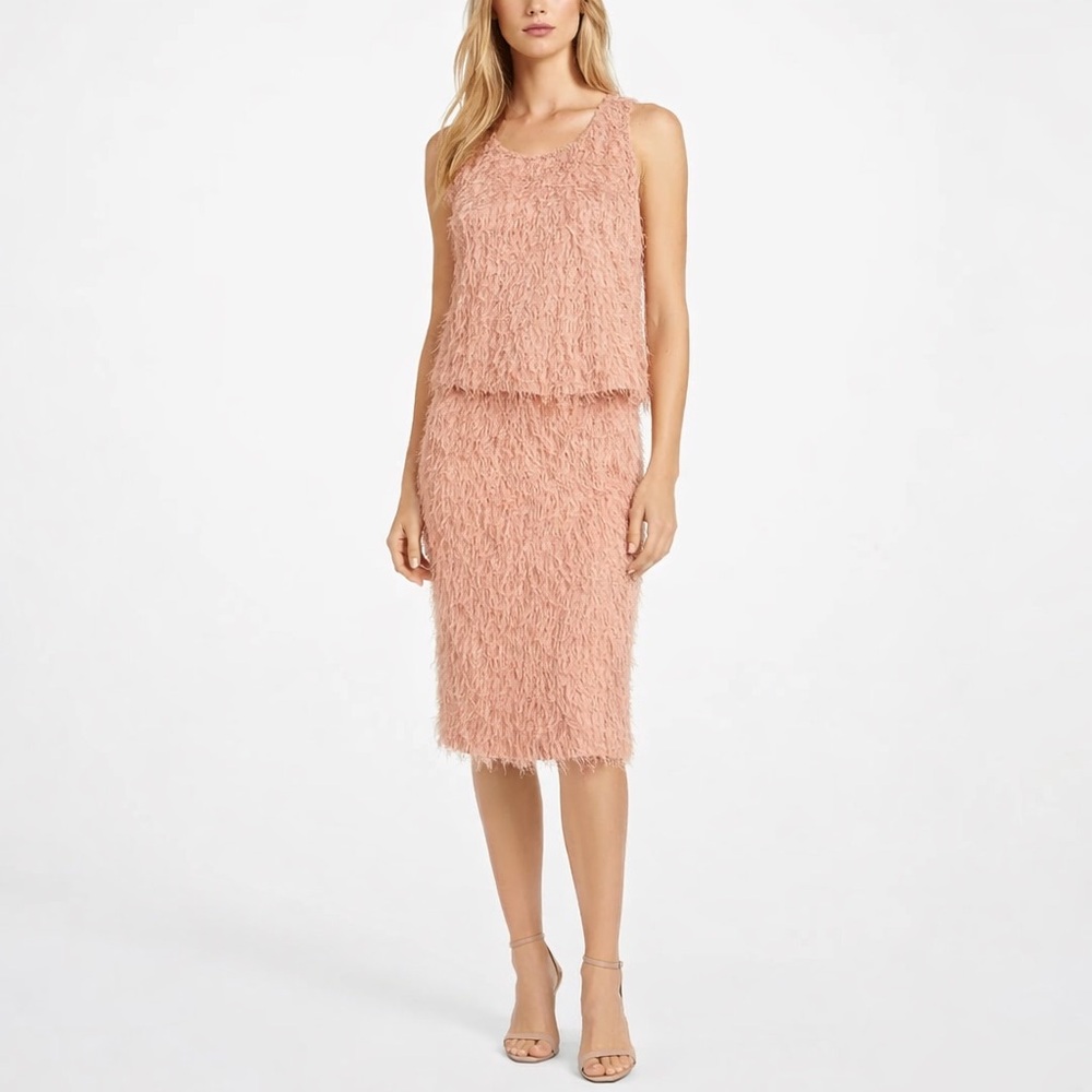 Marella Textured Feather 2-Piece Set Blush Pink Top Skirt Suit